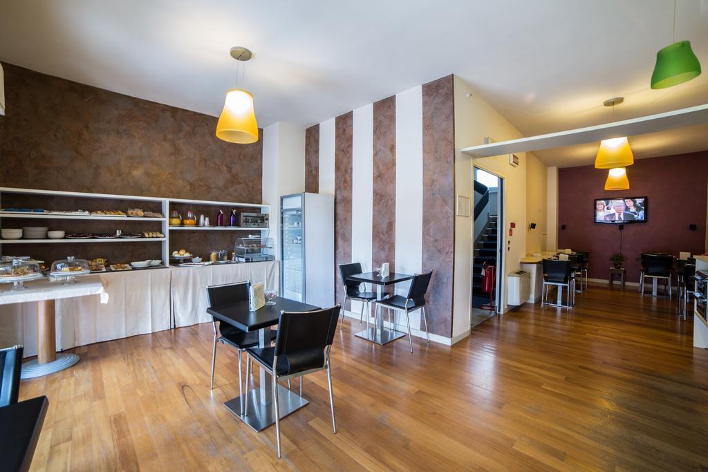 Hotel Astoria Fidenza Eksteriør billede